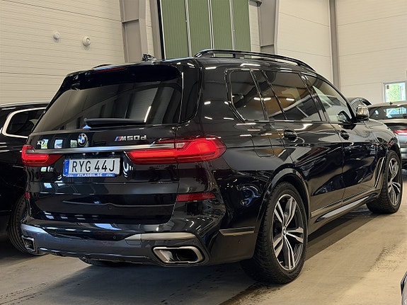 BMW X7 4 of 5