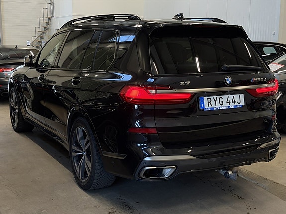 BMW X7 3 of 5