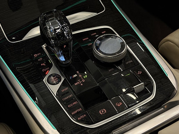 BMW X7 21 of 27
