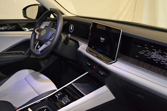 Volkswagen Tayron 8 of 14