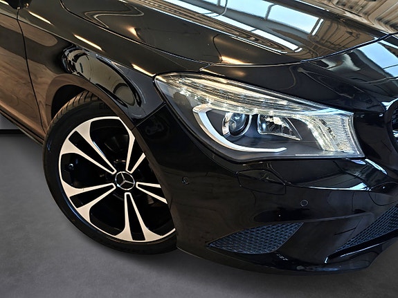 Mercedes-Benz CLA220 d 8 of 26