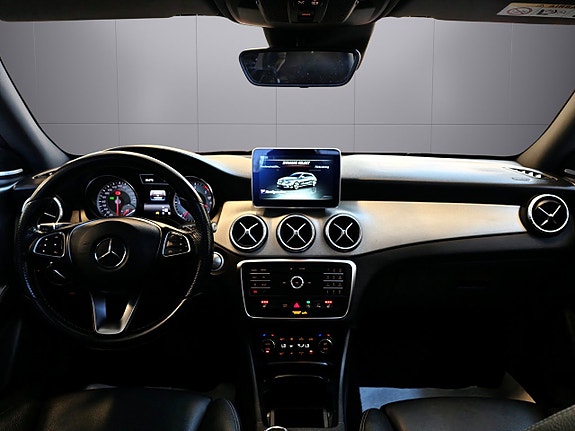 Mercedes-Benz CLA220 d 20 of 26