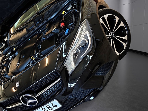 Mercedes-Benz CLA220 d 3 of 5