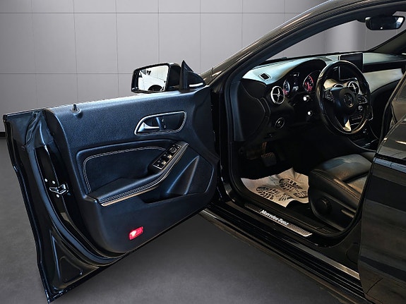 Mercedes-Benz CLA220 d 12 of 26