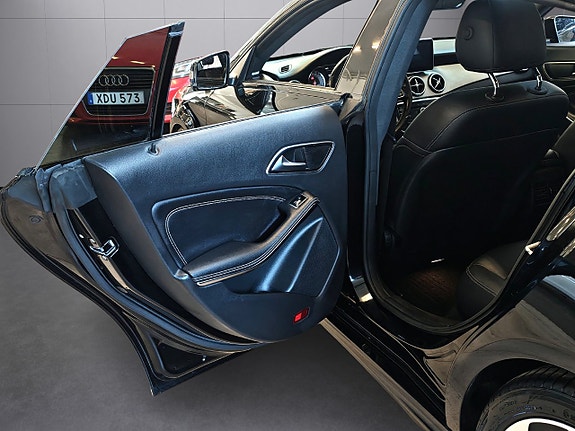 Mercedes-Benz CLA220 d 14 of 26