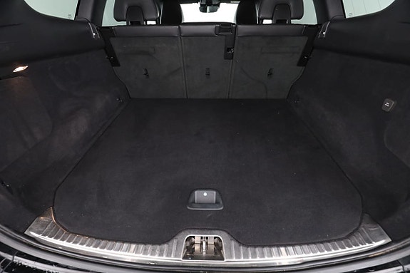 Volvo XC60 18 of 30