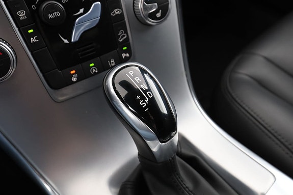 Volvo XC60 28 of 30
