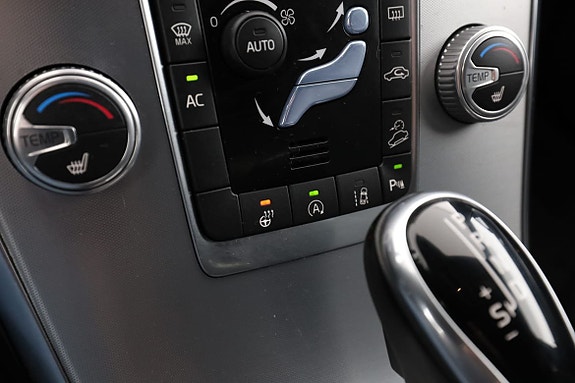 Volvo XC60 26 of 30