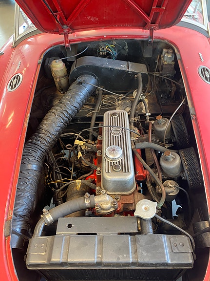 MG A 11 of 15