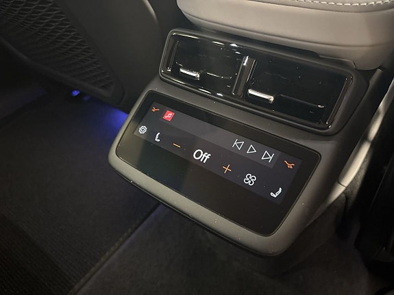 Polestar 4 9 of 14