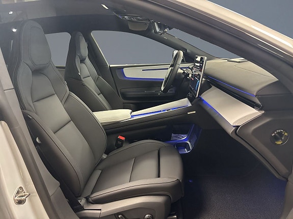 Polestar 4 6 of 14