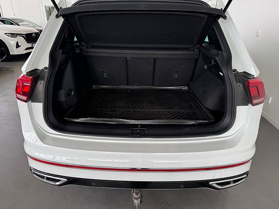 Volkswagen Tiguan 9 of 12