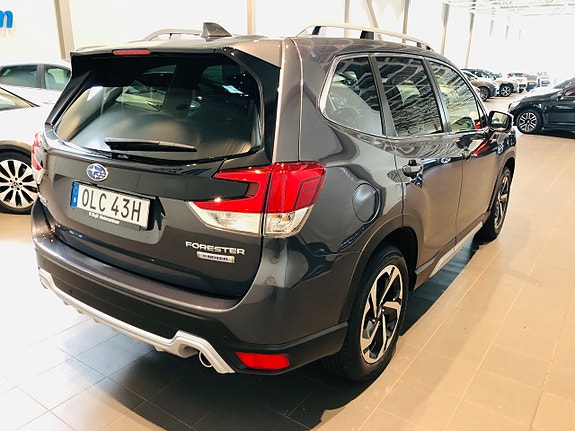 Subaru Forester 3 of 5
