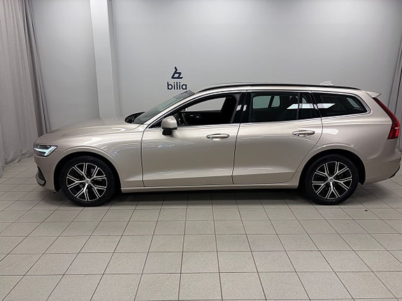 Volvo V60 2 of 20