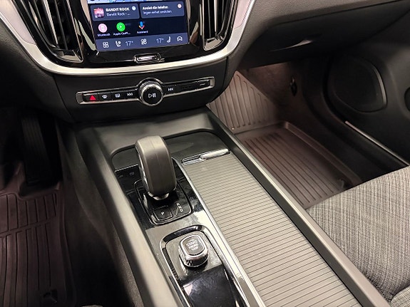 Volvo V60 9 of 20