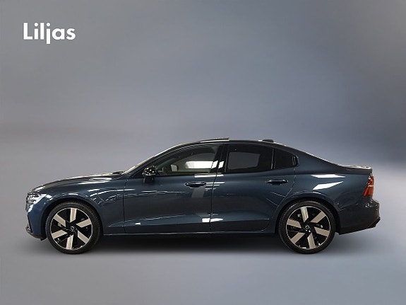 Volvo S60 4 of 5