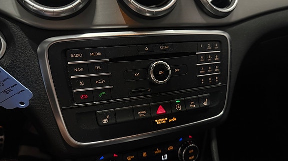 Mercedes-Benz CLA220 d 22 of 28