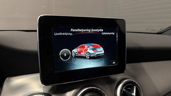 Mercedes-Benz CLA220 d 25 of 28