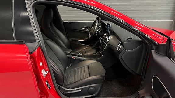 Mercedes-Benz CLA220 d 16 of 28