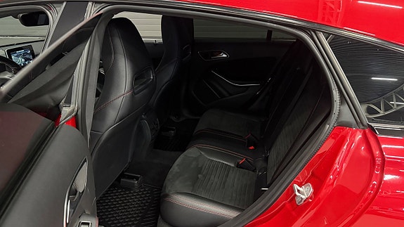 Mercedes-Benz CLA220 d 14 of 28