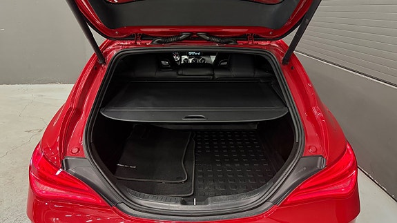 Mercedes-Benz CLA220 d 28 of 28