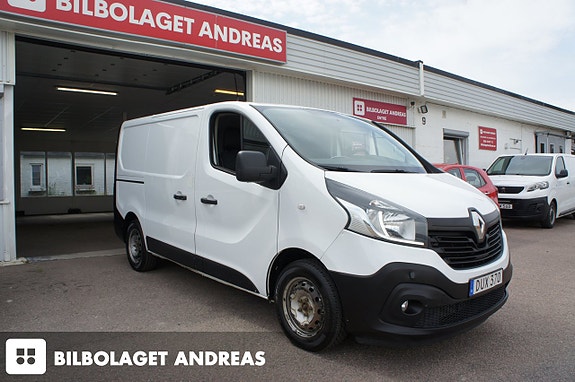 Renault Trafic 2 of 9