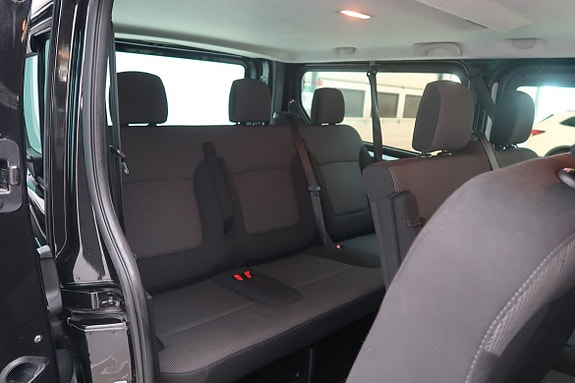 Renault Trafic 6 of 18