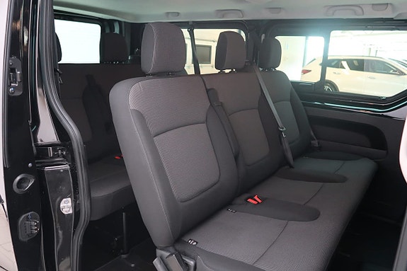 Renault Trafic 5 of 5