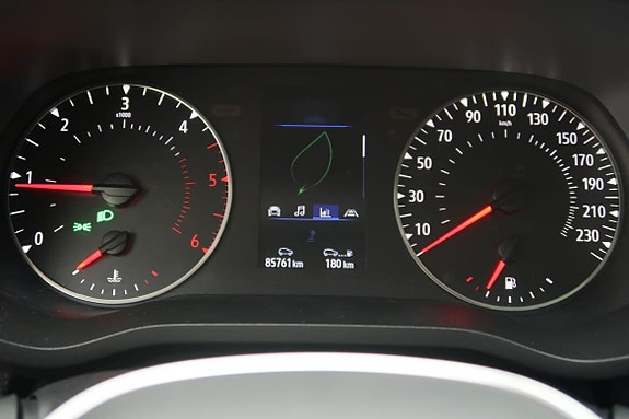 Renault Trafic 10 of 18