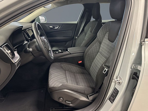 Volvo V60 6 of 12