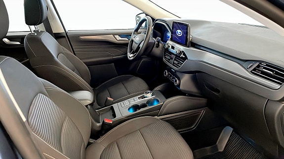 Ford Kuga 3 of 12