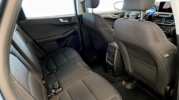 Ford Kuga 5 of 12