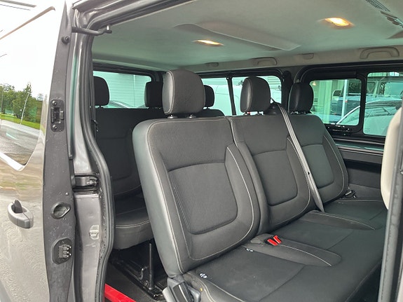 Renault Trafic 17 of 20