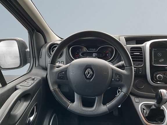 Renault Trafic 9 of 20