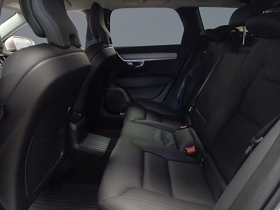 Volvo V90 8 of 13