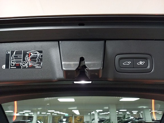 Volvo V90 10 of 13