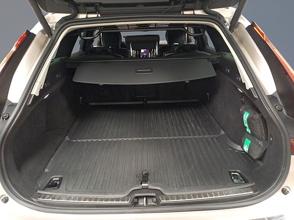 Volvo V90 9 of 13