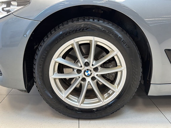 BMW 520 15 of 22