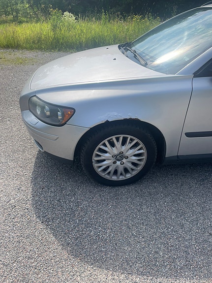 Volvo V50 3 of 5