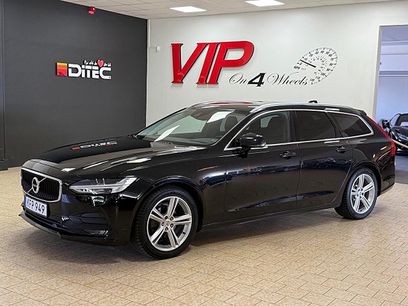Volvo V90 2 of 5