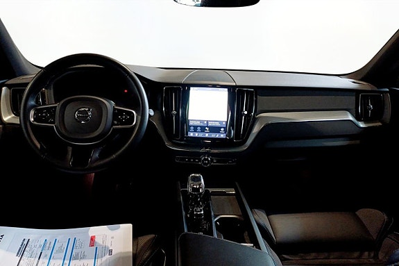 Volvo XC60 4 of 5