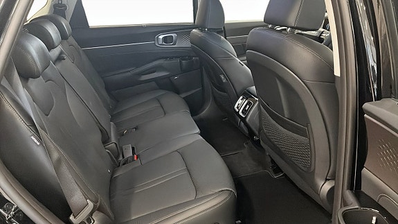 Kia Sorento 5 of 5