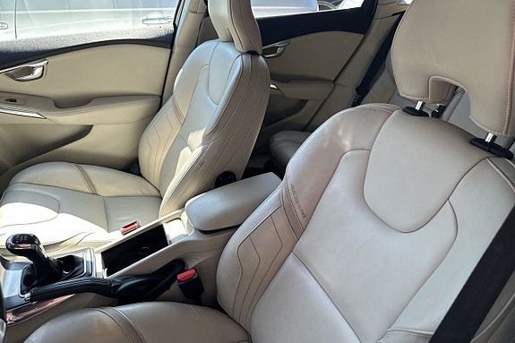 Volvo V40 16 of 30