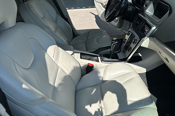 Volvo V40 21 of 30