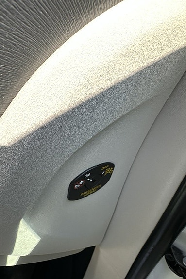 Volvo V40 24 of 30