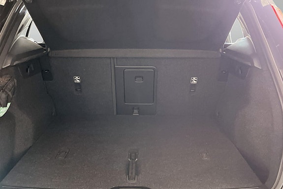 Volvo XC40 9 of 9