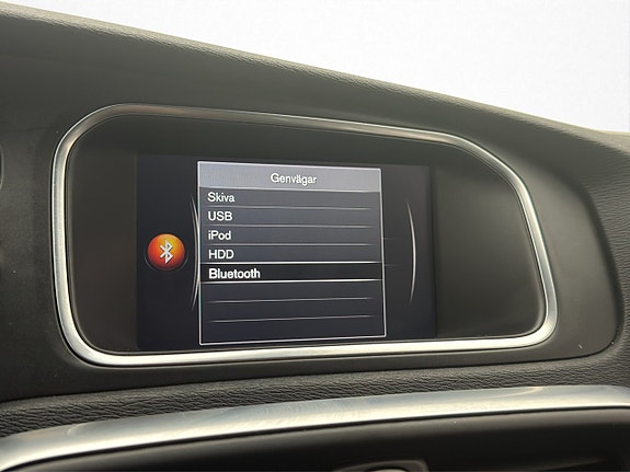Volvo V40 20 of 25