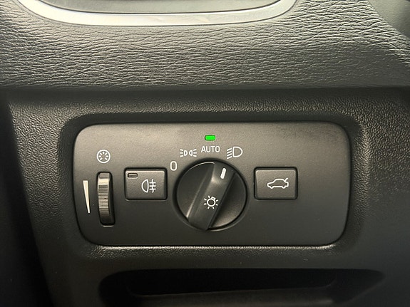 Volvo V40 24 of 25