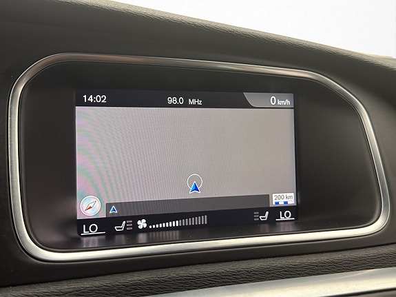 Volvo V40 18 of 25