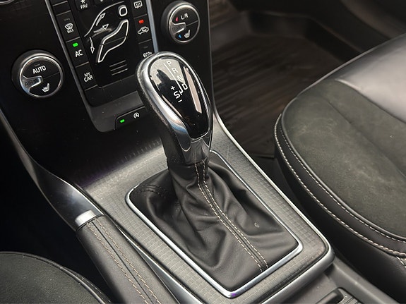 Volvo V40 23 of 25
